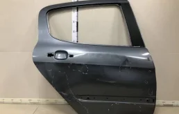 Дверь задняя правая Peugeot 308 2007-2015