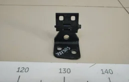 Петля двери передней правой нижняя BMW X3 E83 2004-2010