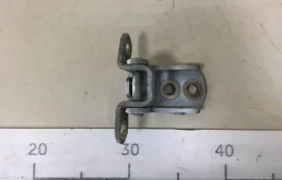 Петля двери передней правой верхняя Nissan Almera N16 2000-2006