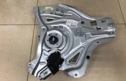 Стеклоподъемник электр. передний правый Hyundai ix35 (LM) 2010-2015