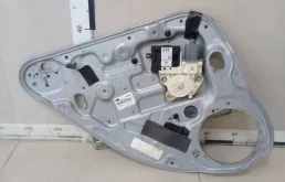 Стеклоподъемник электр. задний левый Ford Focus 2 DB 2008-2010