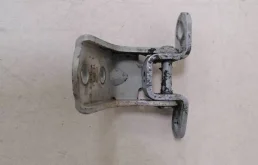 Петля двери передней правой верхняя Hyundai Getz 2002-2010