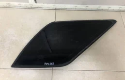 Стекло кузовное глухое правое Kia Sorento (BL, JC) 2002-2009
