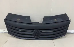 Решетка радиатора Renault Sandero 2009-2014
