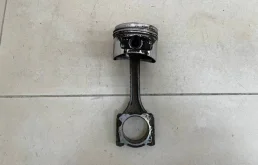 Поршень с шатуном Nissan Almera Classic B10 2006-2013