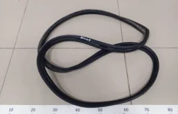 Уплотнитель багажника Toyota Auris (E150) 2006-2012