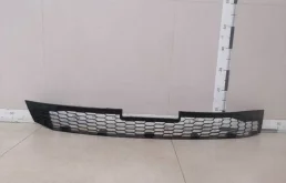 Решетка в бампер центральная Mazda Mazda 6 GG 2002-2008