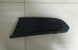 Решетка в бампер левая Volkswagen Polo Sed RUS 2009-2020