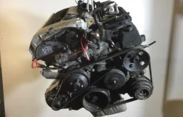 Двигатель без навесного для Mercedes-Benz CLK class 1998 года на фотографиях