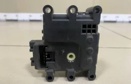 Моторчик заслонки печки Mazda Mazda 6 GG 2002-2008