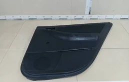 Обшивка двери задней правой Toyota Corolla E120 2001-2007