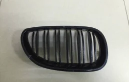 Решетка радиатора правая BMW 5-series E60/E61 2003-2009