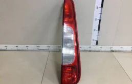 Фонарь задний правый Ford C-MAX 2003-2010