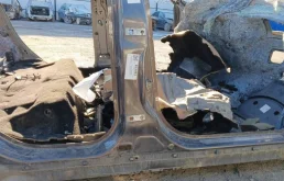 Порог со стойкой правый Ford Focus 3 2010-2018