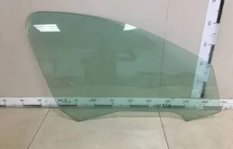 Стекло двери передней правой Peugeot 206 1998-2012