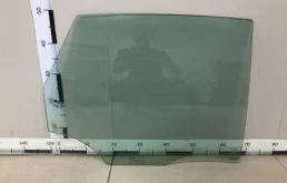 Стекло двери задней правой Opel Astra J 2010-2017