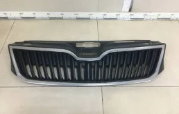 Решетка радиатора Skoda Rapid 2012-2020