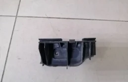 Направляющая заднего бампера правая Toyota Corolla E120 2001-2007