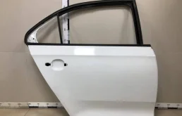 Дверь задняя правая Skoda Rapid 2012-2020