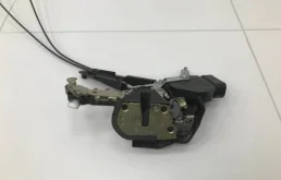 Замок двери передней левой Toyota Corolla E120 2001-2007