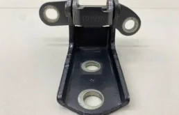 Петля двери задней левой нижняя Toyota Avensis (T250) 2003-2009