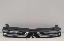 Решетка радиатора Mitsubishi Outlander (GF) 2012>