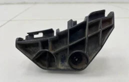 Кронштейн заднего бампера правый Toyota Corolla E150 2006-2013