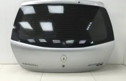 Дверь багажника со стеклом Renault Sandero 2009-2014