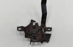Замок капота Toyota Corolla E150 2006-2013