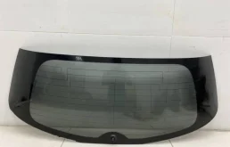 Стекло заднее Nissan Tiida C11 2004-2014