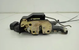Замок двери передней левой Toyota Corolla E120 2001-2007