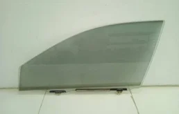 Стекло двери передней левой Toyota Corolla E120 2001-2007