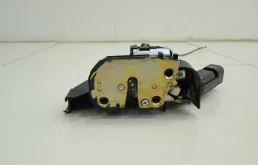 Замок двери задней правой Toyota Corolla E120 2001-2007