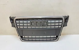 Решетка радиатора AUDI A4 2011-2015 B8