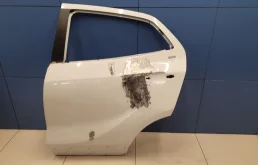 Дверь задняя левая для Opel Mokka 2015 года на фотографиях