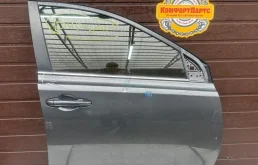 Дверь передняя правая Toyota RAV4 IV (2012—2015)