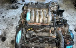 Двигатель Hyundai Santa Fe 2003 SM