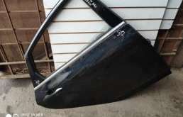 Дверь задняя правая для Hyundai i40 2017 года на фотографиях