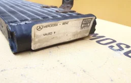 Радиатор охлаждения ДВС для Mercedes-Benz M class на фотографиях