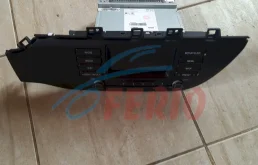 магнитола с рамкой для Kia Rio 4