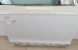 Двери для Audi Q7 2013 года на фотографиях