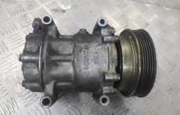 Компрессор кондиционера для Renault Logan 2005 года на фотографиях