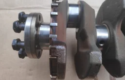 Коленвал для Mitsubishi Outlander 2013 года на фотографиях