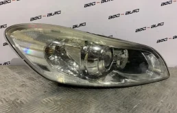 Фара правая для Volvo C30 2007 года на фотографиях