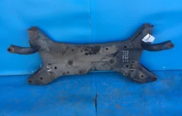 Подрамник двигателя для Mitsubishi Outlander 2011 года на фотографиях