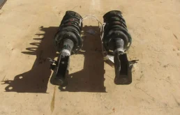 Амортизатор передний левый для Honda Civic 2007 года на фотографиях