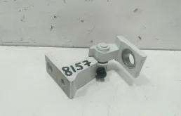 Петля двери передней левой нижняя для Skoda Rapid 2015 года на фотографиях