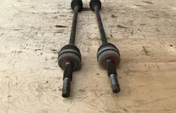 Привод задний левый для Nissan X-Trail 2013 года на фотографиях