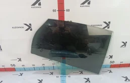 Стекло двери Ford Focus 2012 CB8