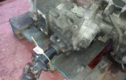 Раздаточная коробка Nissan 33100-CN200 .5 И Z50